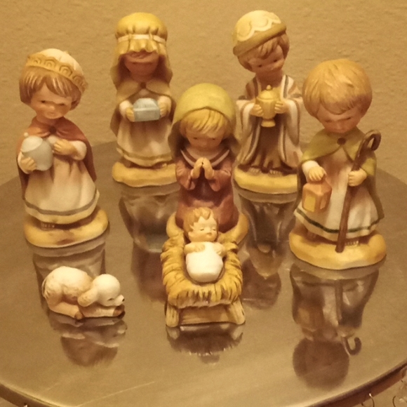 Enesco- The Nativity. 7 Piece Set. Little Bible Friends. - Picture 15 of 15